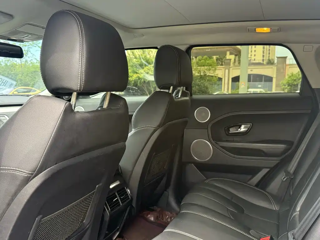 Land Rover Evoque (Import) — миниатюра 10