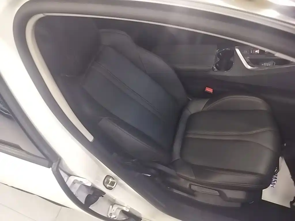 Peugeot 4008 — миниатюра 25