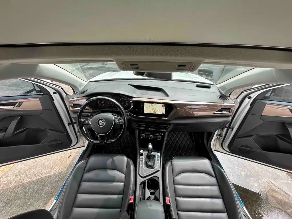 Volkswagen Tharu — миниатюра 6