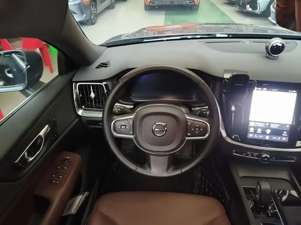 Volvo S60 — миниатюра 11