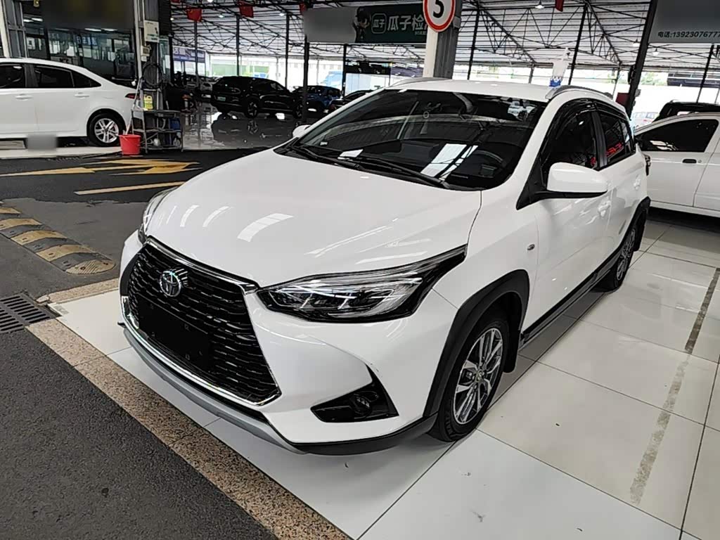 Toyota YARiS L Zhi Xuan 1.5 л 2021 г. Белый, пробег 43400 км