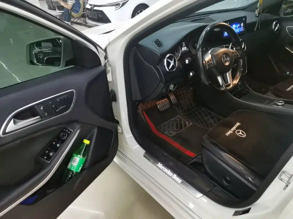 Mercedes-Benz A-Class (Import) — миниатюра 16