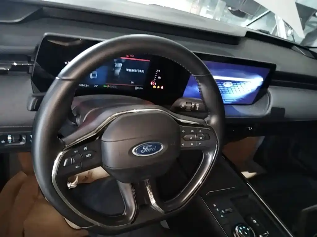 Ford Mondeo — миниатюра 10