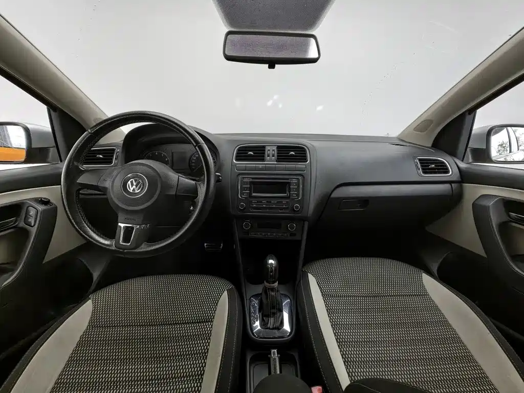 Volkswagen Polo — миниатюра 5