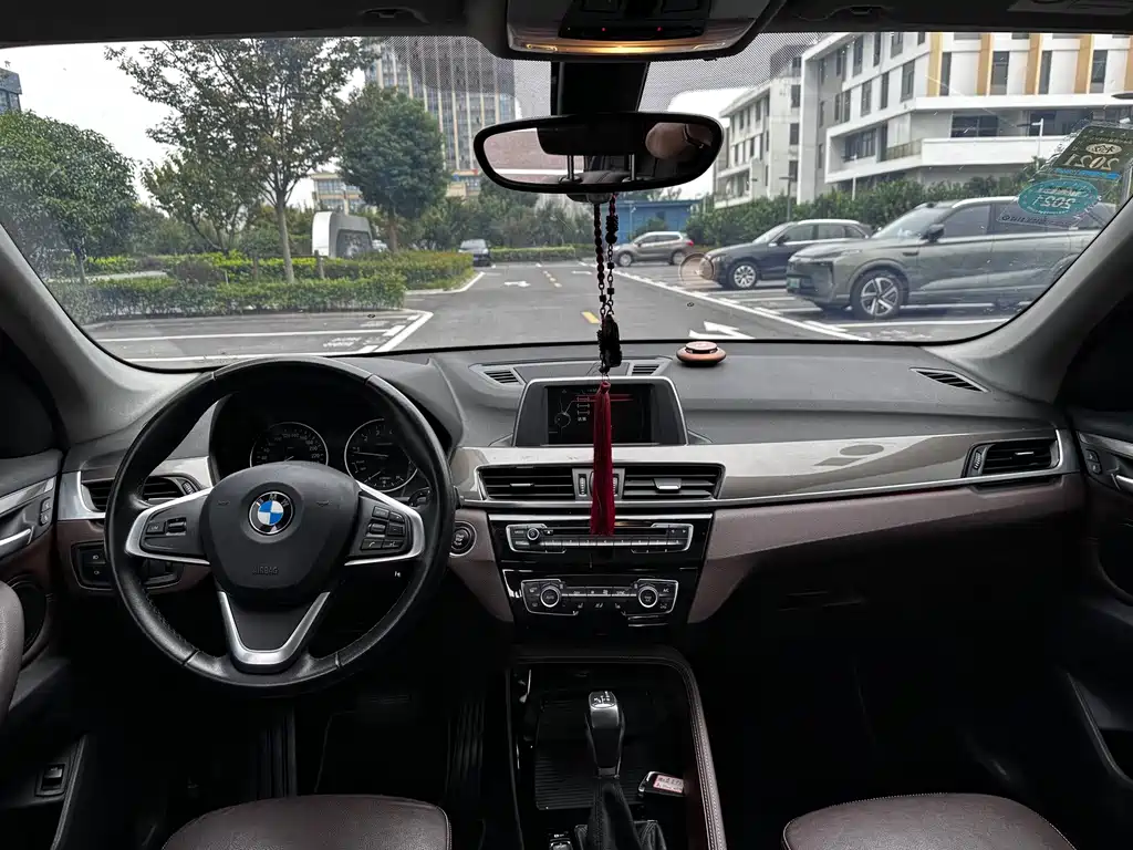 BMW X1 — миниатюра 7
