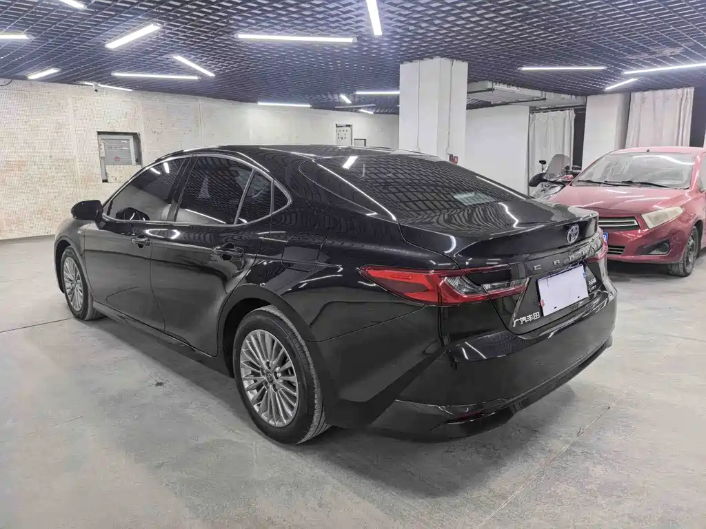 Toyota Camry - фото 7