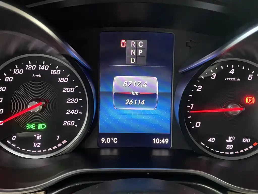 MERCEDES-BENZ V CLASS