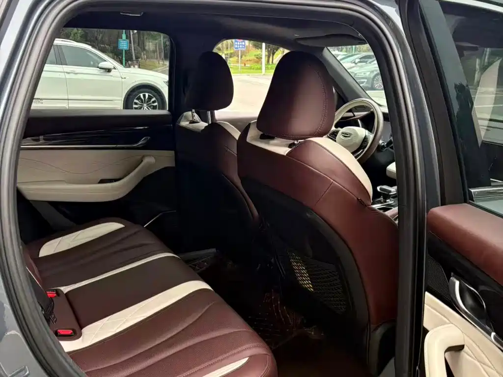 Geely Xingyue L — миниатюра 8