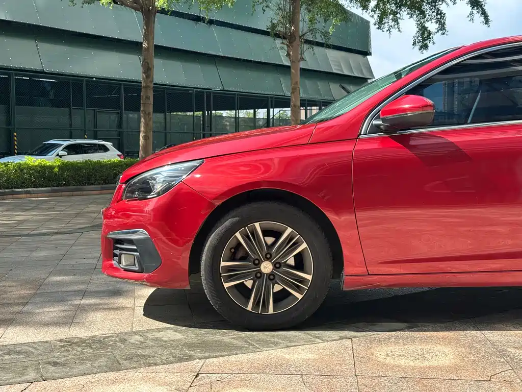 Peugeot 308 — миниатюра 5