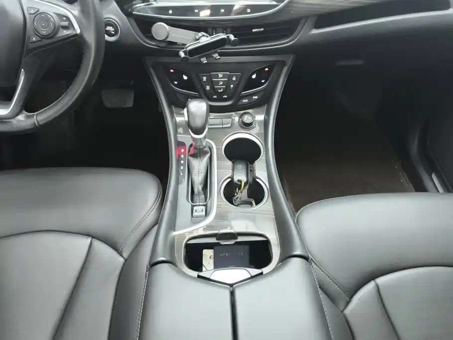 Buick Envision Plus — миниатюра 16