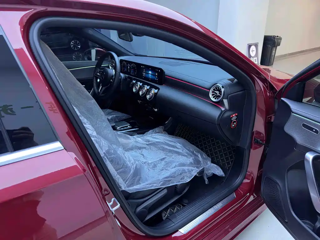 Mercedes-Benz A-Class — миниатюра 11