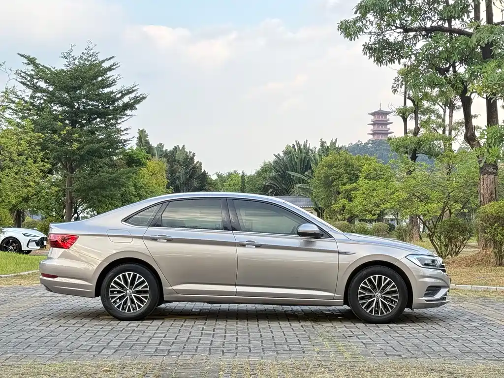 Volkswagen Sagitar — миниатюра 19