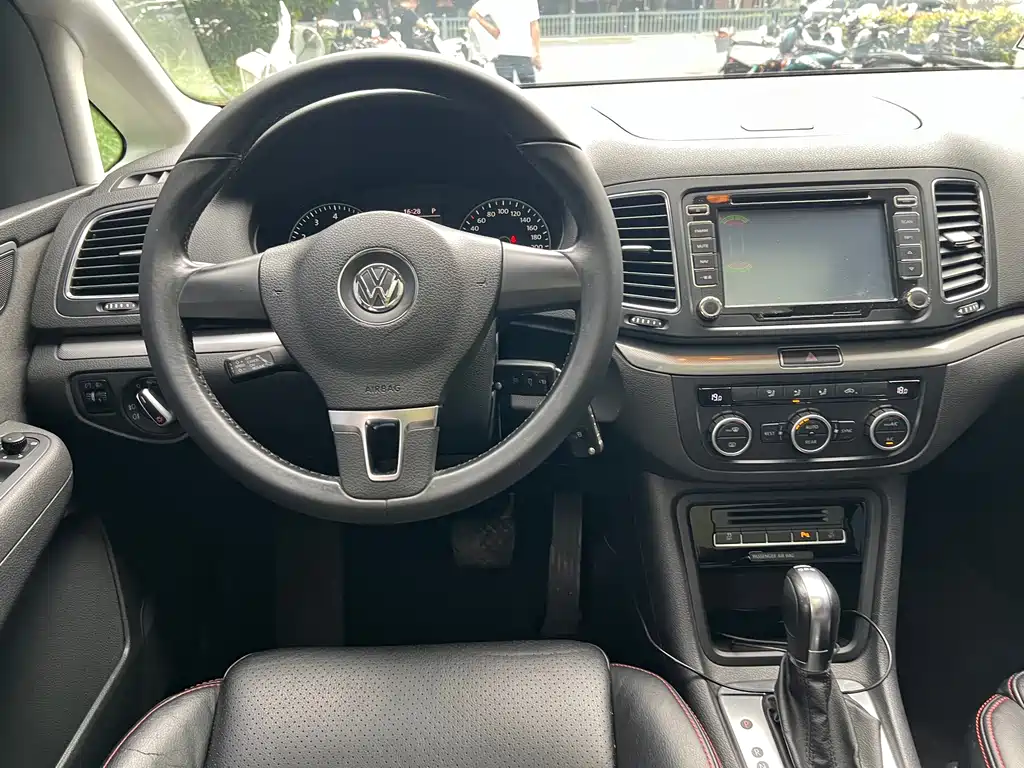 Volkswagen Sharan — миниатюра 10