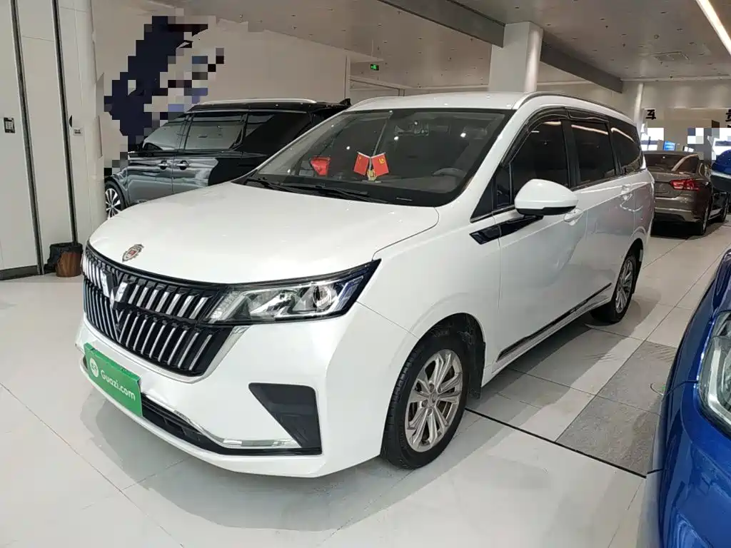 Wuling Jiachen 2022 1.5L MT Comfort