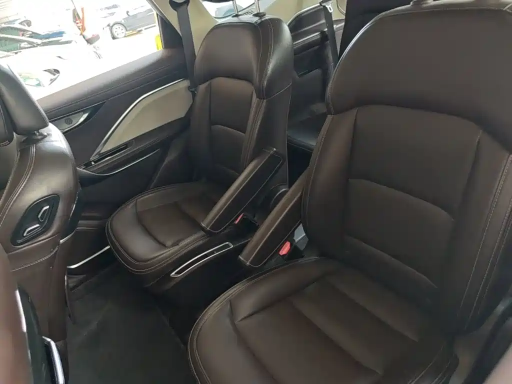 Geely Jia Ji — миниатюра 17