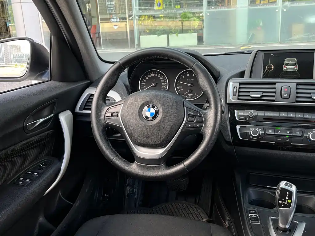 BMW 1 Series (Import) — миниатюра 16