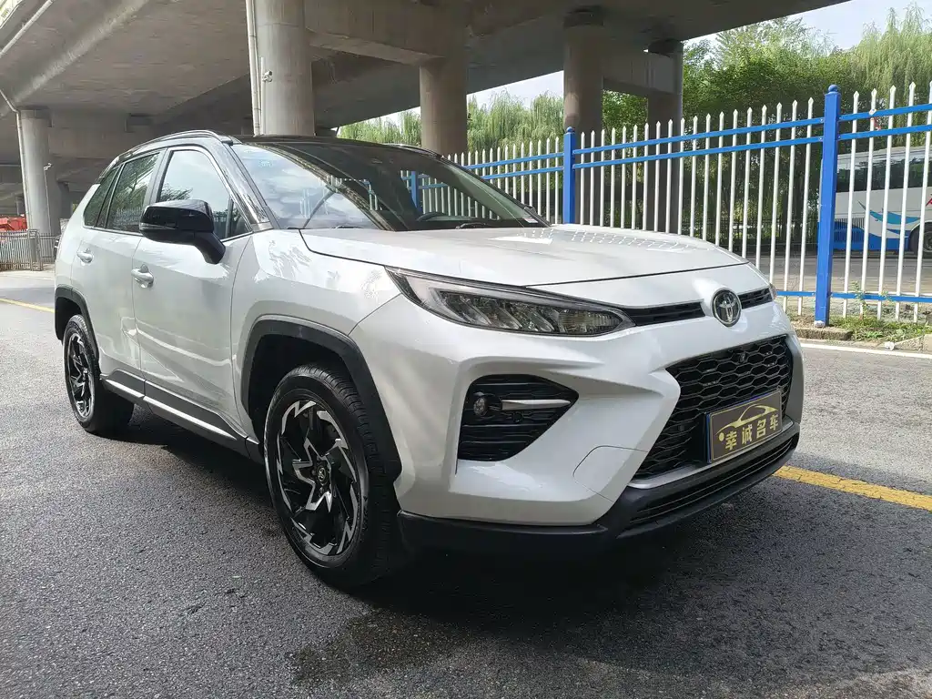 Toyota Wildlander — миниатюра 3