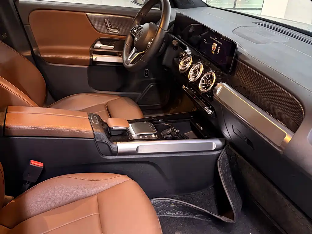 Mercedes-Benz GLB — миниатюра 7
