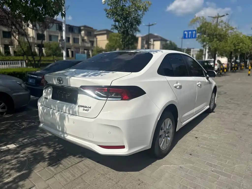Toyota Corolla — миниатюра 4