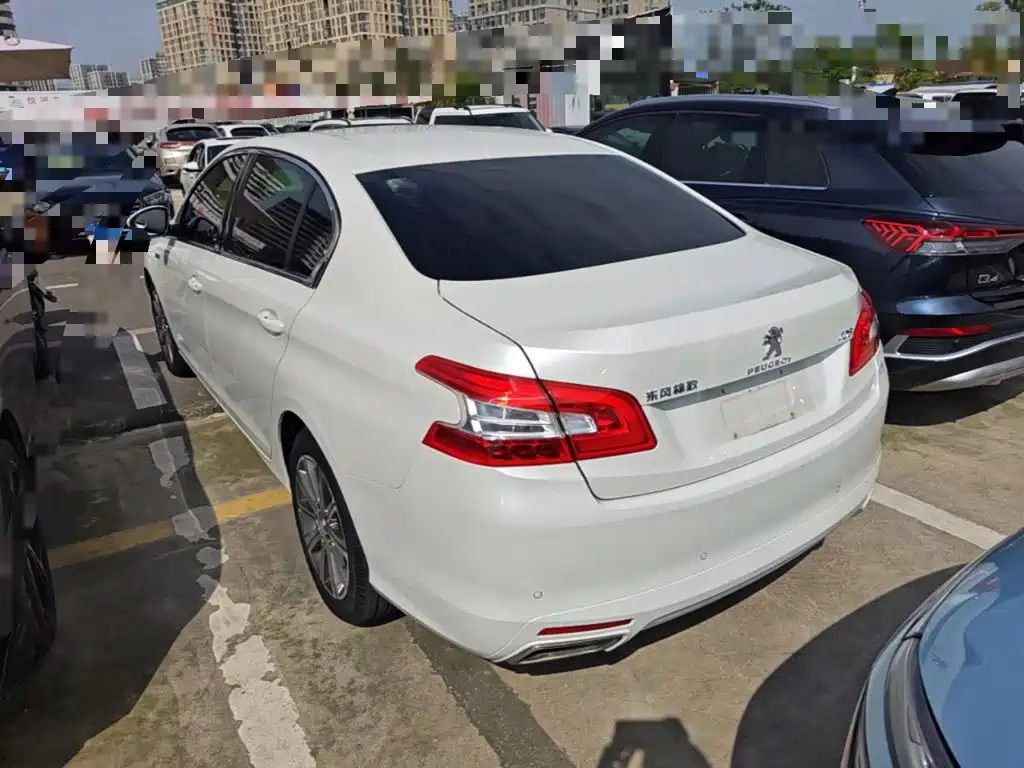 Peugeot 408 — миниатюра 5