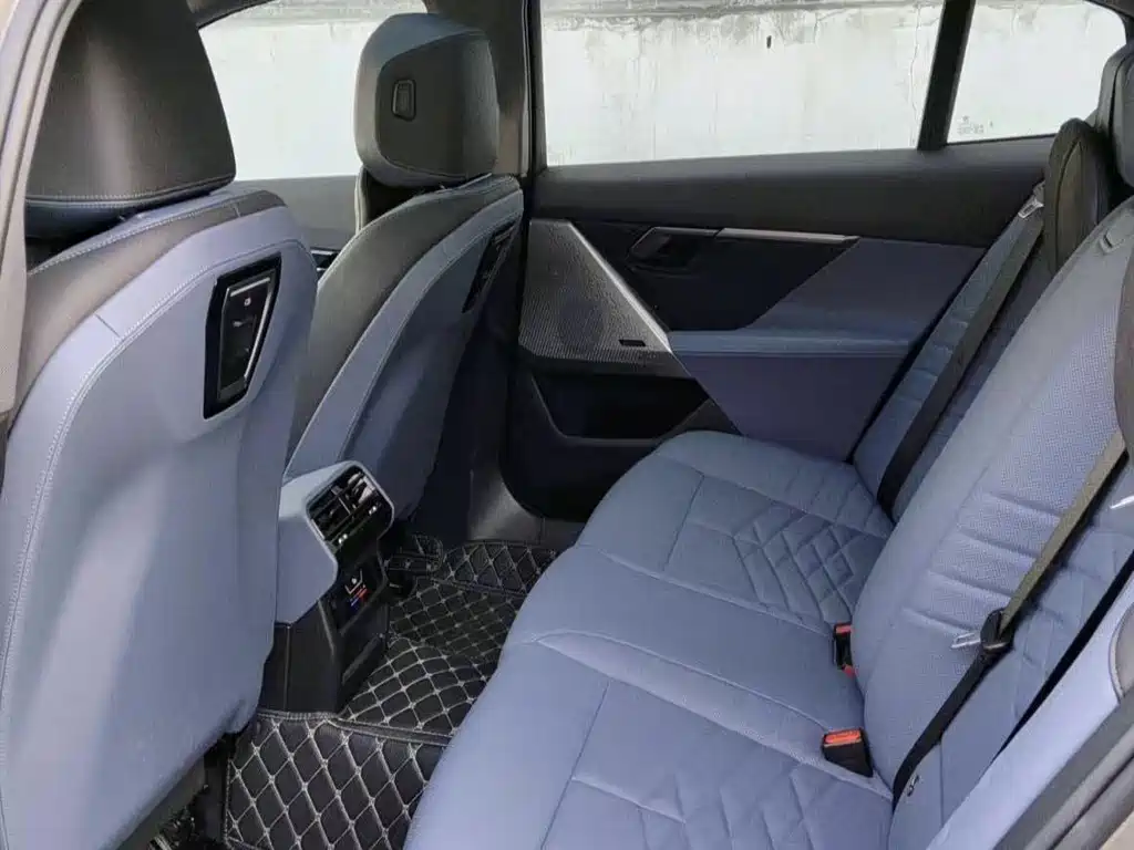 BMW i5 — миниатюра 12