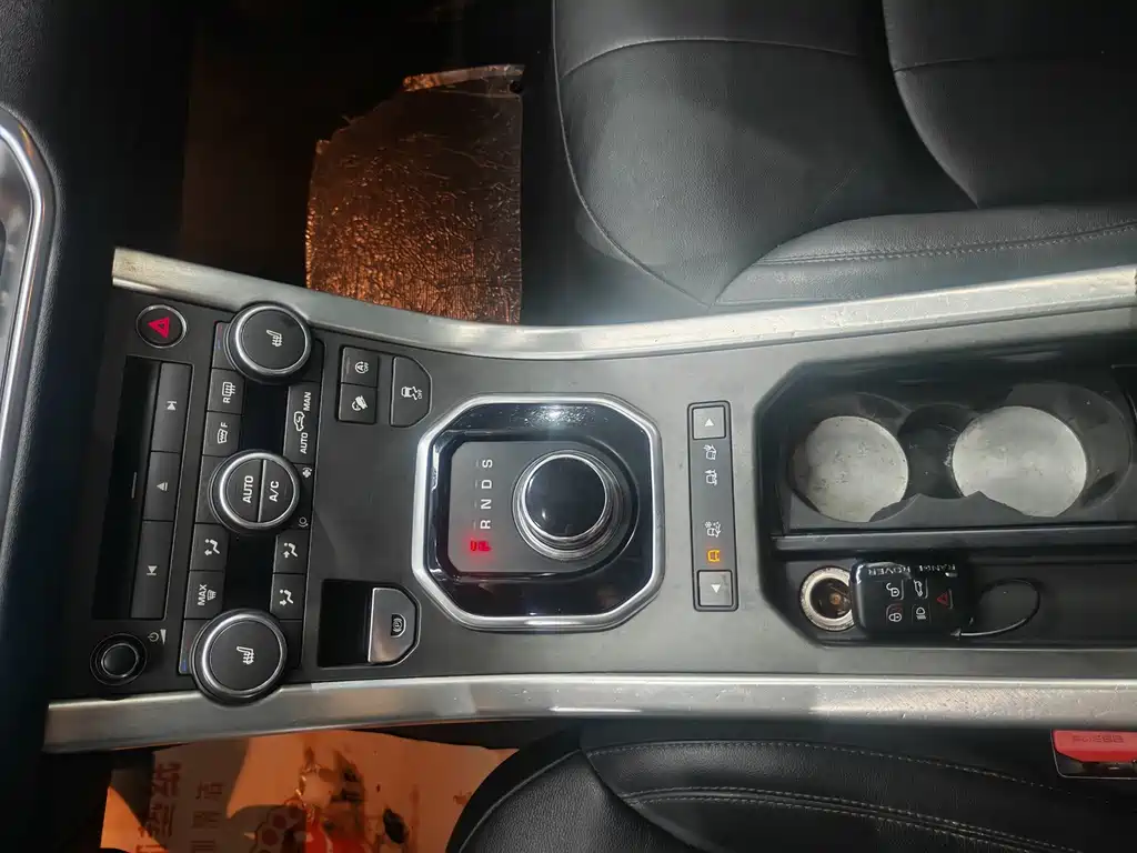 Land Rover Evoque — миниатюра 15