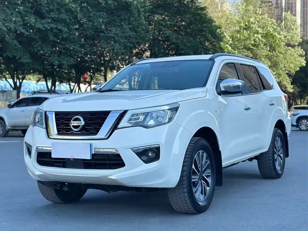 Nissan Terra 2018