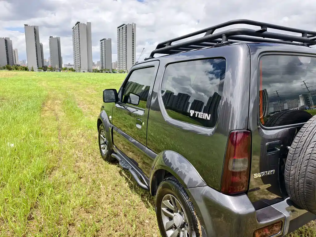 Suzuki Jimny — миниатюра 11