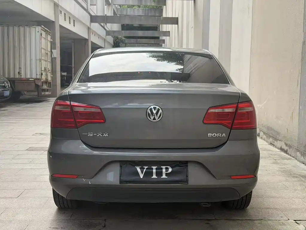 Volkswagen Bora — миниатюра 8