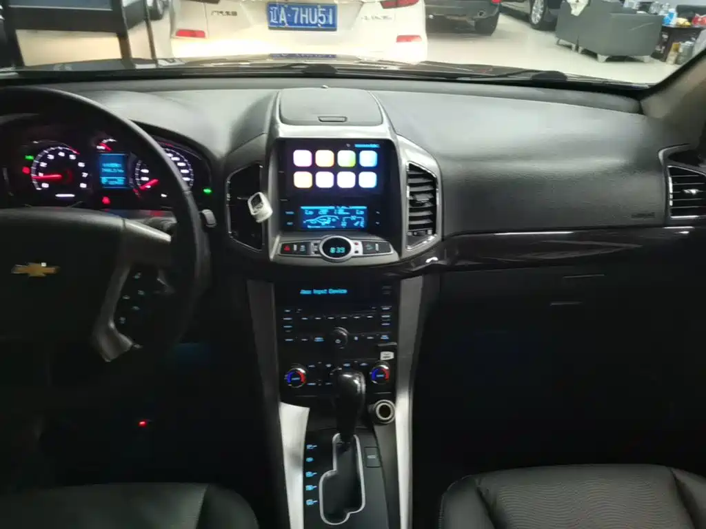 Chevrolet Captiva — миниатюра 13