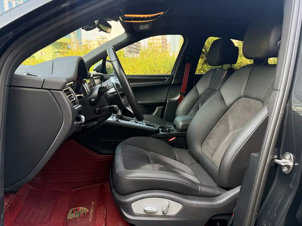 Porsche Macan — миниатюра 15