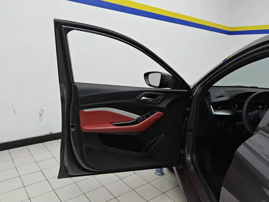 MG MG5 — миниатюра 7