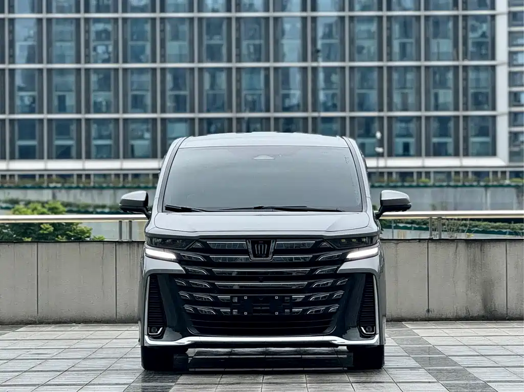 Toyota Vellfire 2024 2.5L
