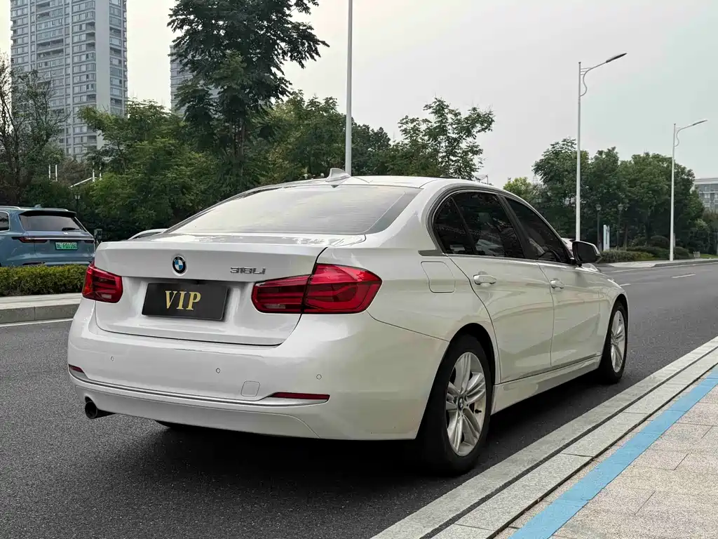 BMW 3 Series — миниатюра 5