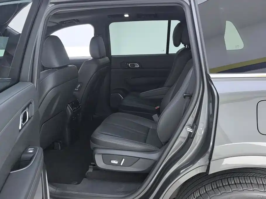 Li Auto Li ONE — миниатюра 11