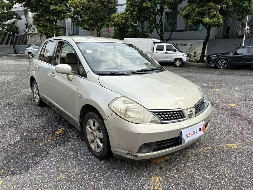 Nissan Tiida 2006 1.6JE MT