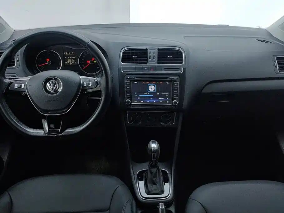 Volkswagen Polo — миниатюра 12
