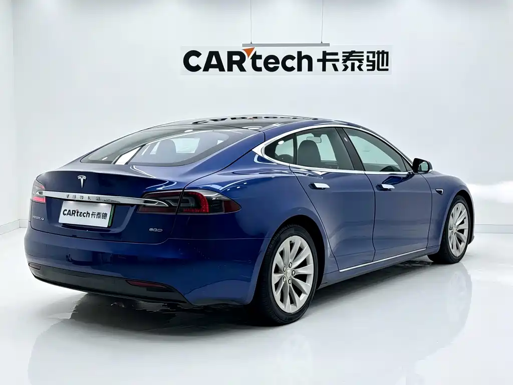Tesla Model S — миниатюра 6