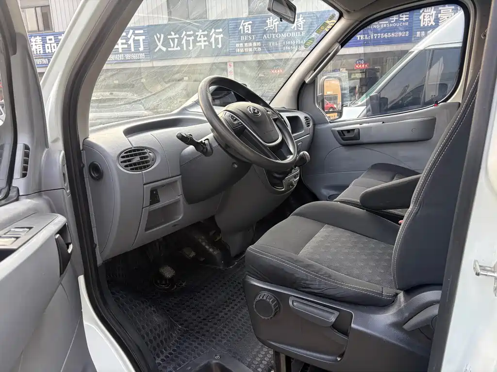 SAIC MAXUS XINTU V80