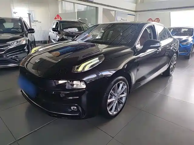 2019 Lynk & Co 03