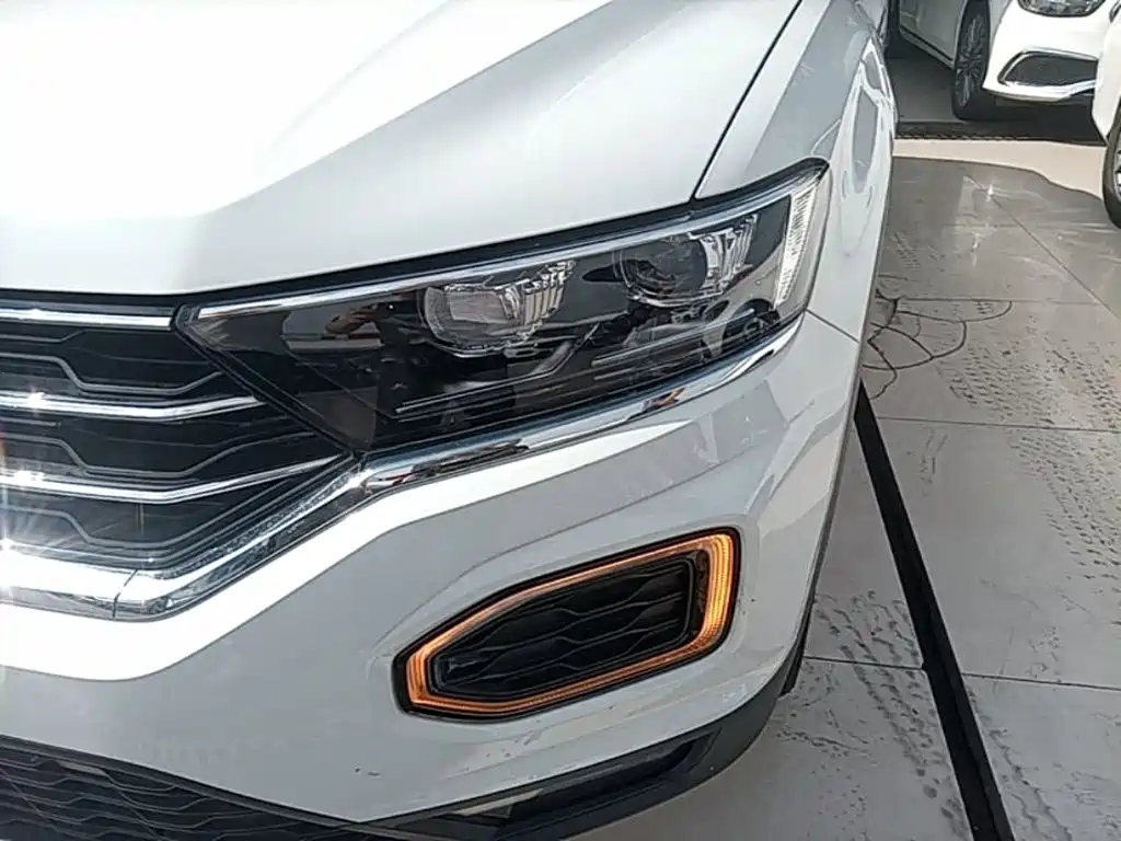 Volkswagen T-Roc — миниатюра 24