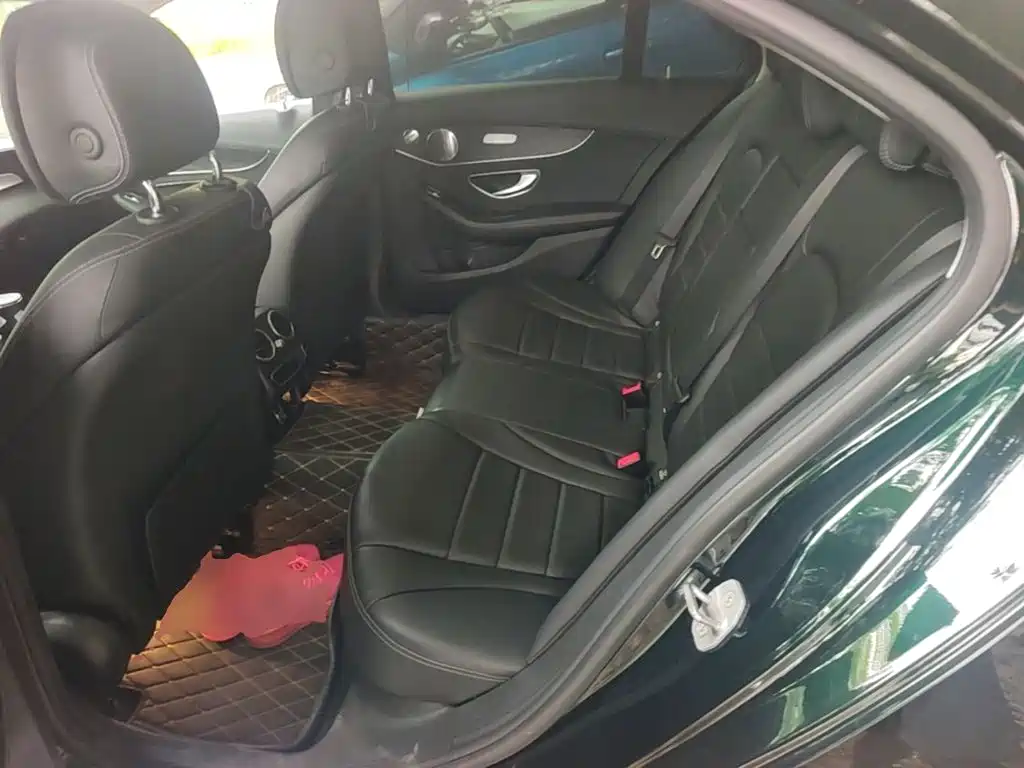 Mercedes-Benz C-Class — миниатюра 17