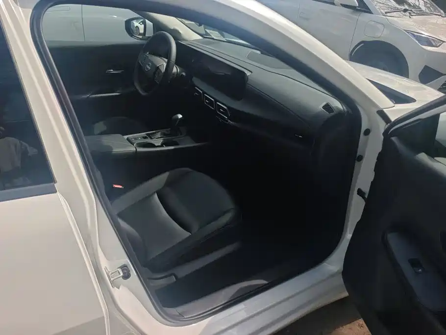 Nissan Sylphy — миниатюра 8