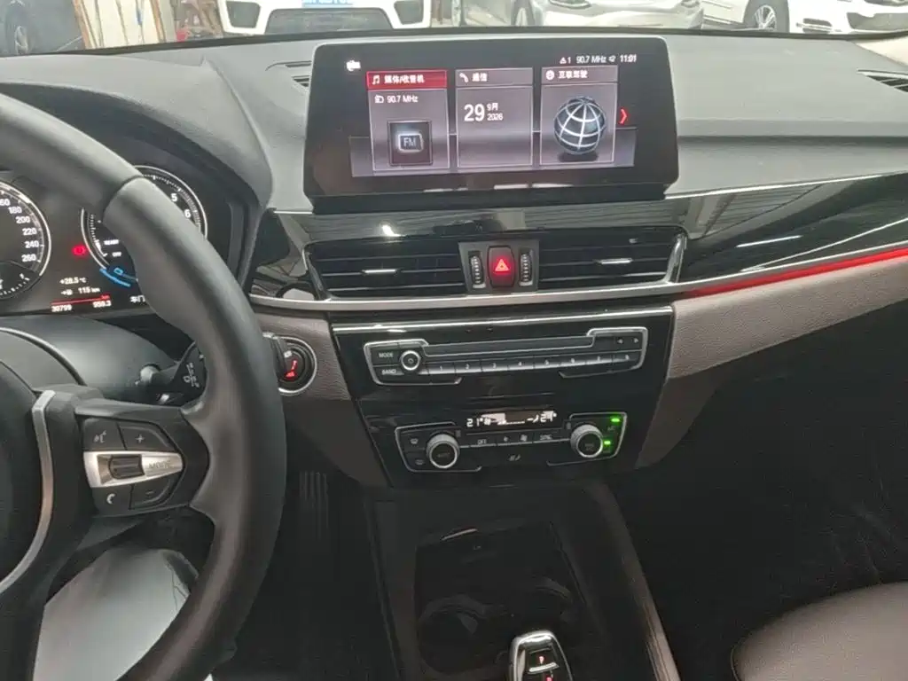 BMW X1 — миниатюра 13