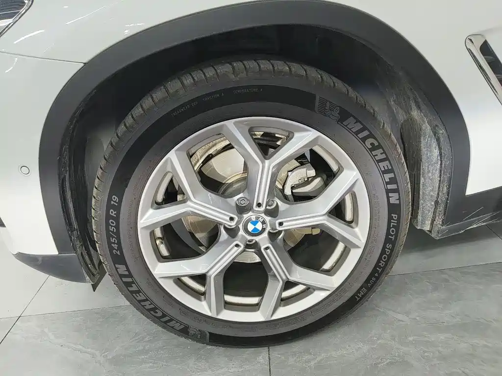 BMW X3 — миниатюра 15