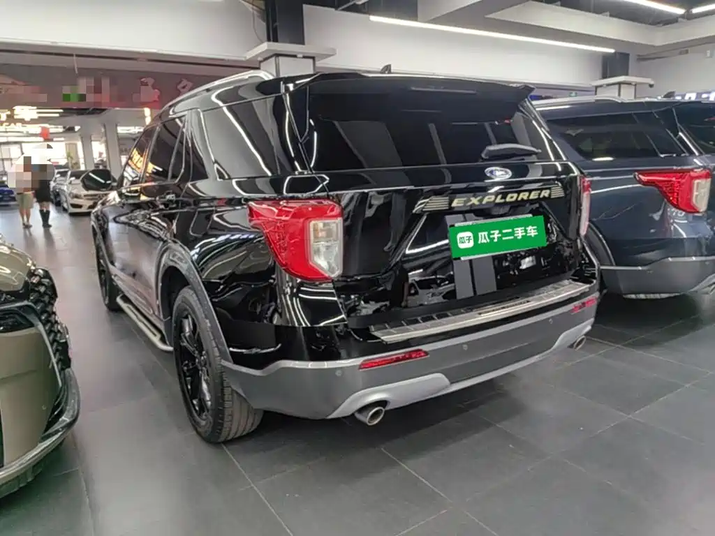 Ford Explorer — миниатюра 5