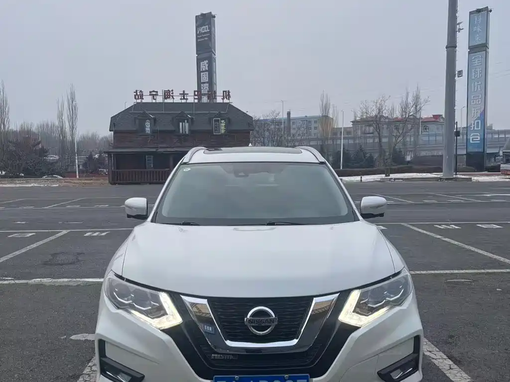 NISSAN QIJUN