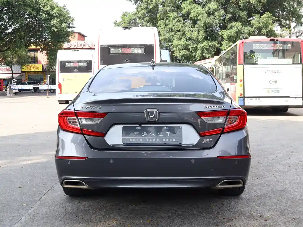 Honda Accord — миниатюра 8