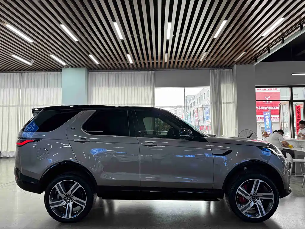 Land Rover Discovery — миниатюра 18