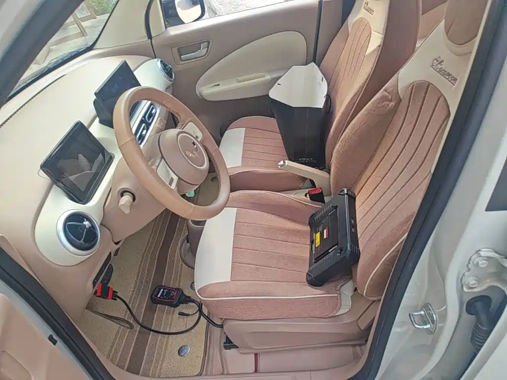Wuling MINIEV — миниатюра 15